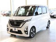 2022 NISSAN ROOX