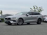 2025 VOLVO V60