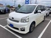 2012 TOYOTA VOXY
