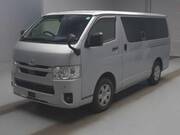 2022 TOYOTA HIACE VAN DX