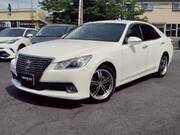 2013 TOYOTA CROWN ROYAL SALOON