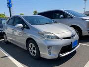2013 TOYOTA PRIUS S
