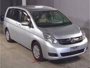 2015 TOYOTA ISIS L