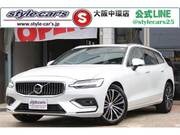2022 VOLVO V60