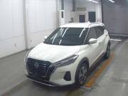 2021 NISSAN KICKS