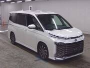 2023 TOYOTA VOXY