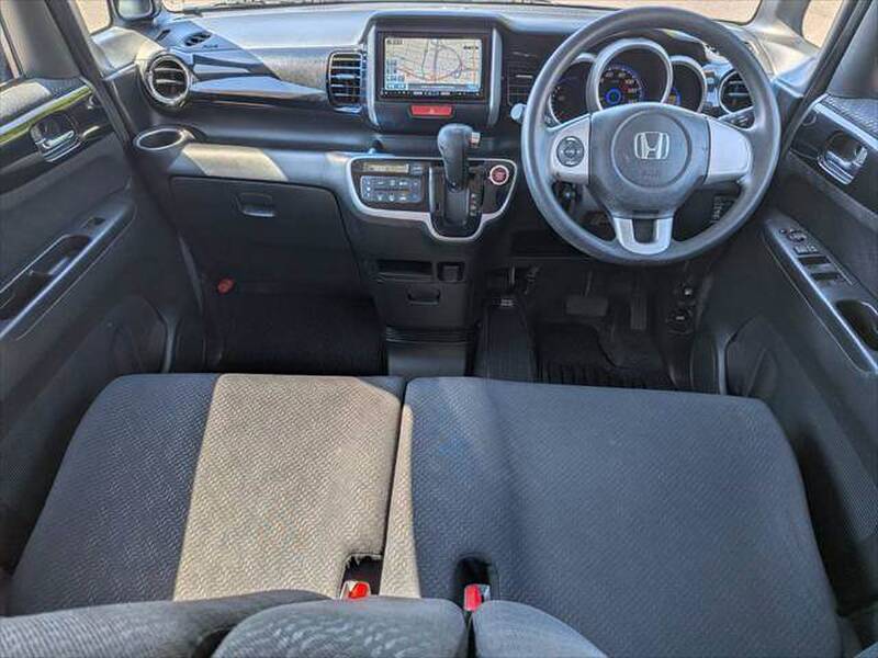 HONDA N-BOX