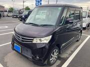 2011 NISSAN ROOX