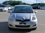 2009 TOYOTA VITZ F