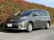 2013 TOYOTA ISIS