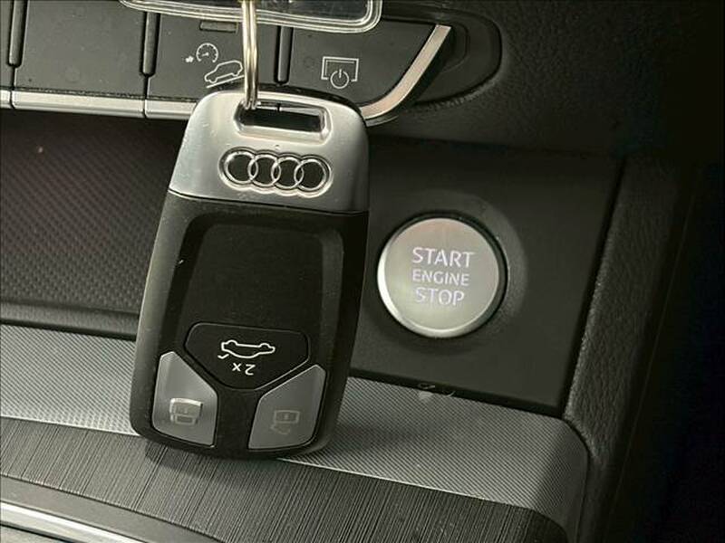 AUDI 0