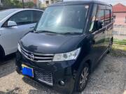 2012 NISSAN ROOX