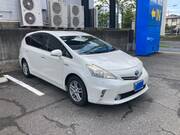 2013 TOYOTA PRIUS ALPHA