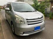 2009 TOYOTA NOAH