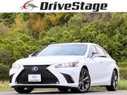 2019 LEXUS ES