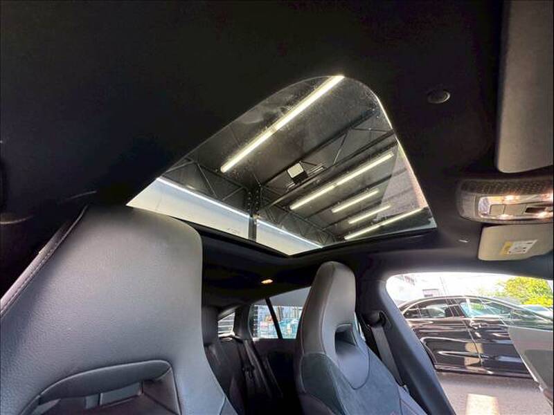 MERCEDES BENZ CLA-CLASS Shooting Brake