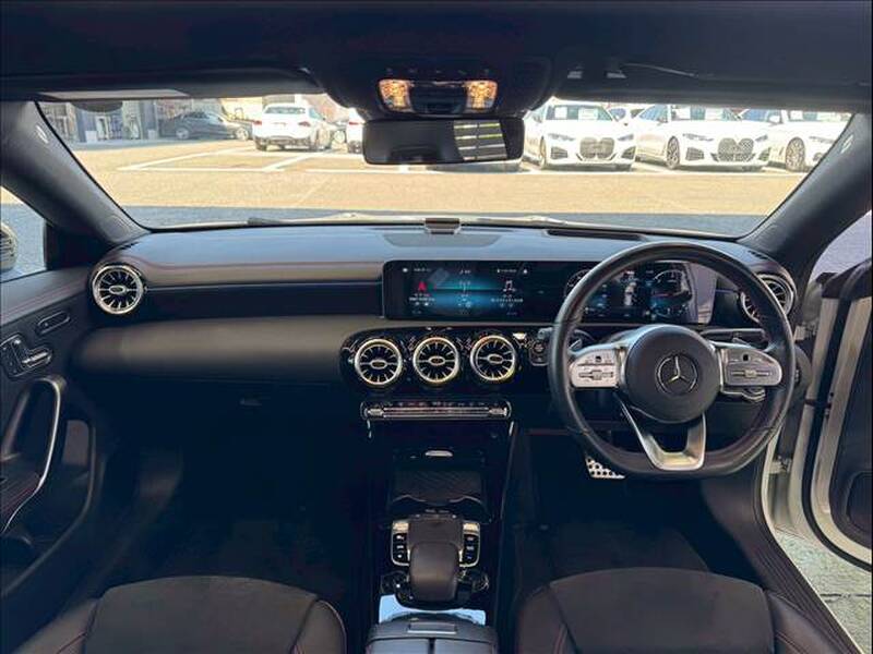 MERCEDES BENZ CLA-CLASS Shooting Brake