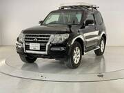 2017 MITSUBISHI PAJERO