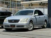 2004 TOYOTA CROWN ROYAL SALOON