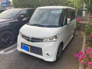 2011 NISSAN ROOX