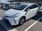 2015 TOYOTA PRIUS ALPHA S