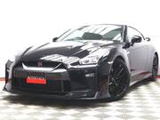 2017 NISSAN GT-R