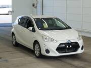 2015 TOYOTA AQUA