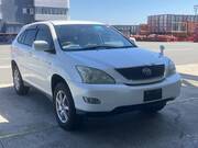2005 TOYOTA HARRIER