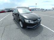 2017 VOLKSWAGEN POLO