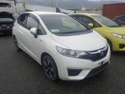 2017 HONDA FIT HYBRID