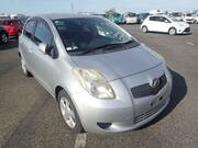 2007 TOYOTA VITZ F