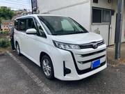2022 TOYOTA NOAH X