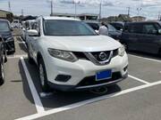 2015 NISSAN X-TRAIL