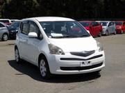 2010 TOYOTA RACTIS