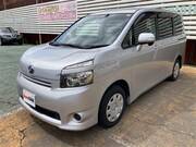 2008 TOYOTA VOXY