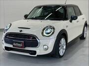 2018 BMW MINI COOPER S