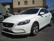 2013 VOLVO V40