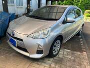 2012 TOYOTA AQUA