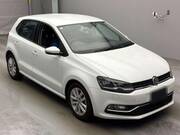 2017 VOLKSWAGEN POLO