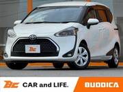 2021 TOYOTA SIENTA