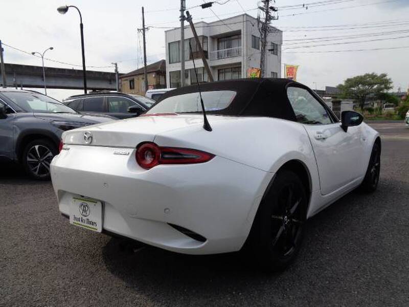 MAZDA ROADSTER