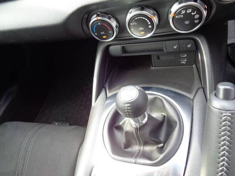 MAZDA ROADSTER