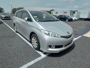 2014 TOYOTA WISH X