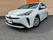 2019 TOYOTA PRIUS