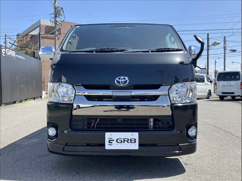 TOYOTA REGIUS ACE