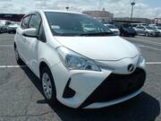 2017 TOYOTA VITZ F