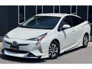 2017 TOYOTA PRIUS S