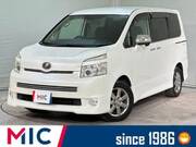 2009 TOYOTA VOXY