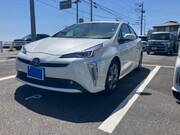 2019 TOYOTA PRIUS