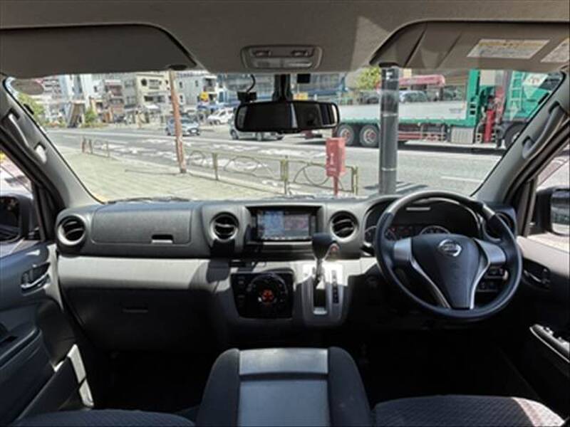NISSAN NV350 CARAVAN WAGON